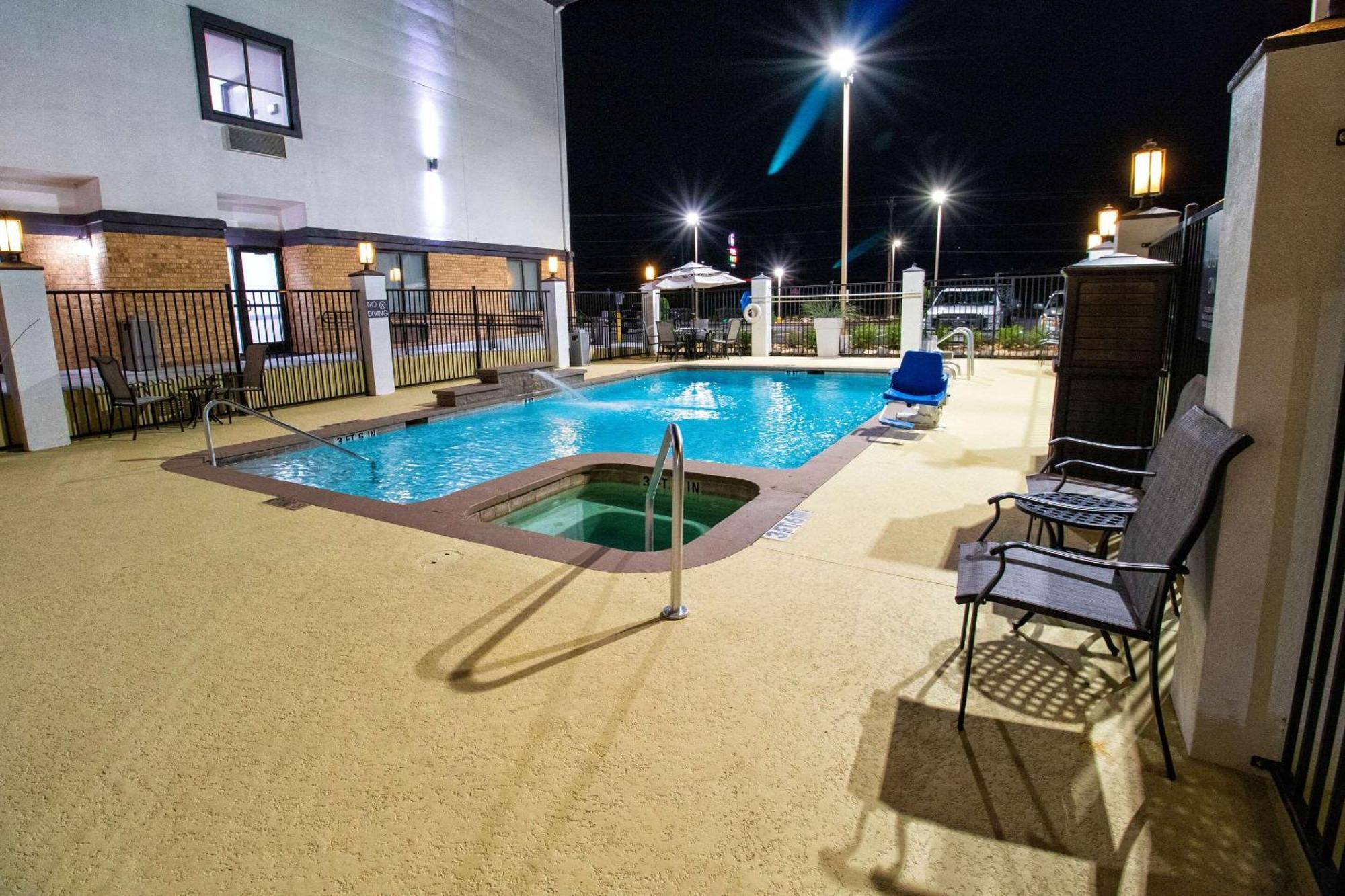 Best Western Plus Schulenburg Inn & Suites ภายนอก รูปภาพ