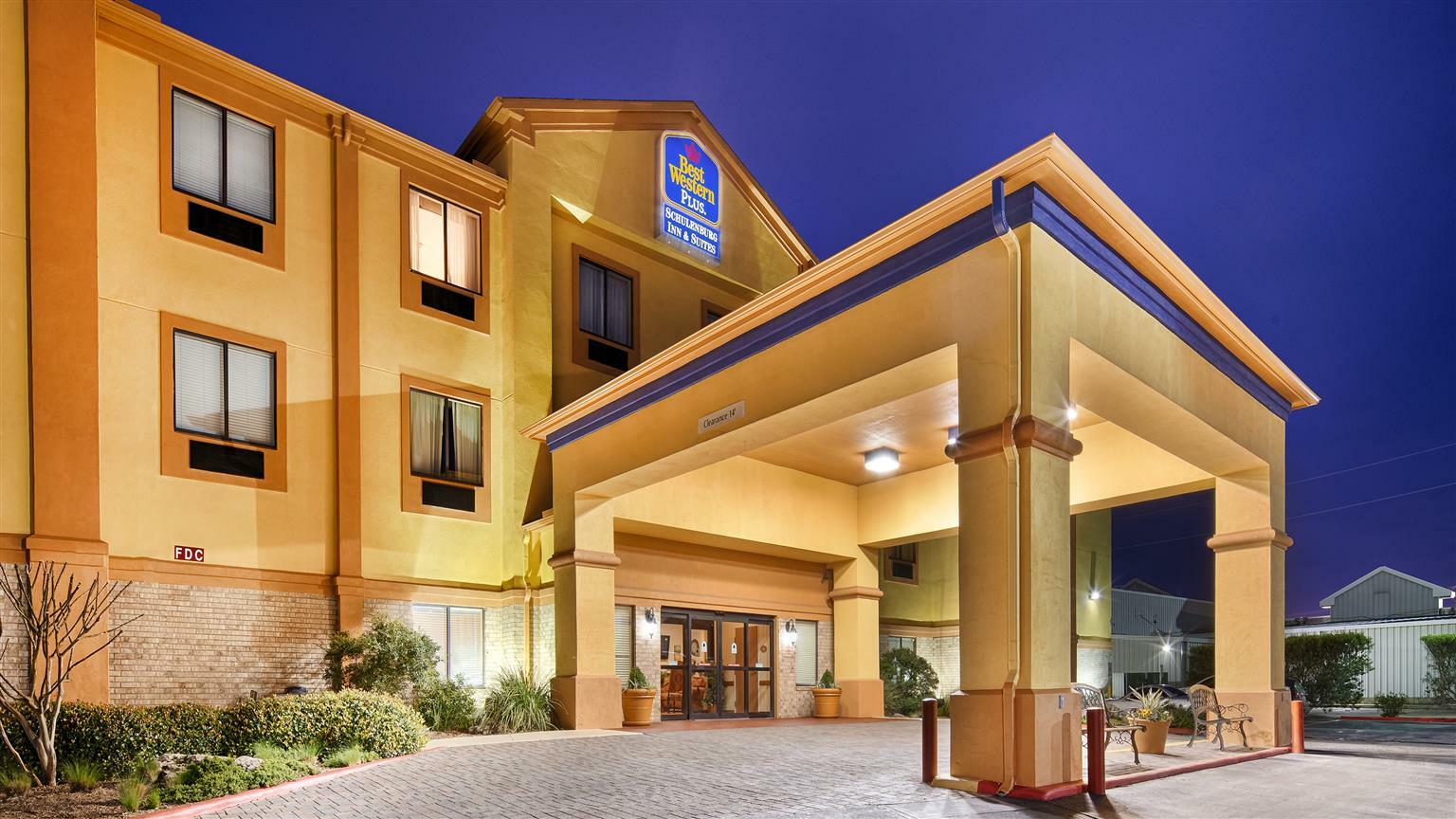 Best Western Plus Schulenburg Inn & Suites ภายนอก รูปภาพ
